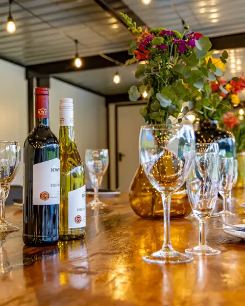 Da Loose Mongoose | Restaurant, Guest Suites & Events