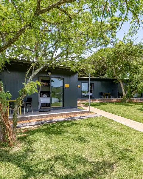 Da Loose Mongoose | Restaurant, Guest Suites & Events